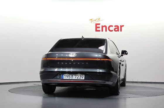 Hyundai Grandeur Premium — пробег 65 565 км — фото 4 из 5
