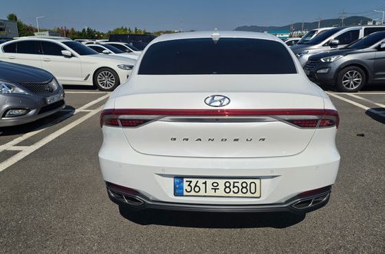 Hyundai Grandeur 2.5 Calligraphy — пробег 52 386 км — фото 4 из 5
