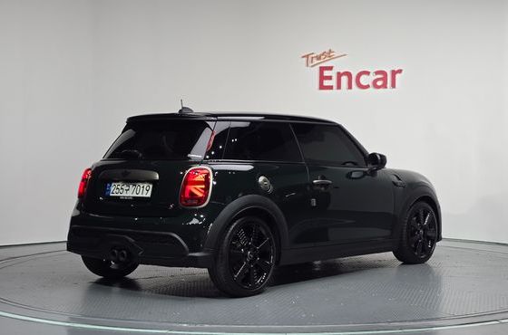 Mini Cooper 3Door Resolute Edition 3rd Gen — пробег 47 297 км — фото 2 из 5