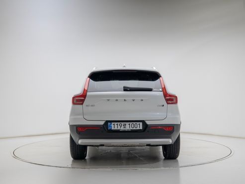 Volvo XC40 B4 Ultra Bright — пробег 8 389 км — фото 5 из 5