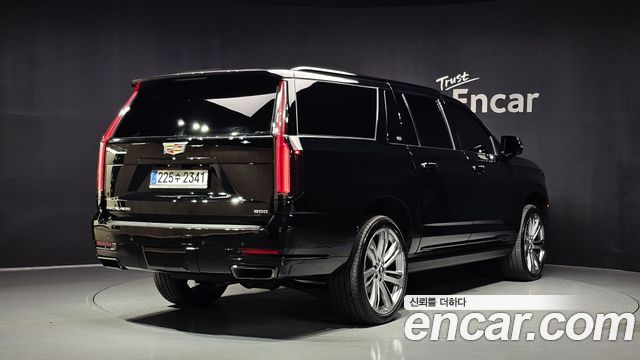 Cadillac Escalade 6.2 ESV ESV Sports Platinum — пробег 8 883 км — фото 2 из 5