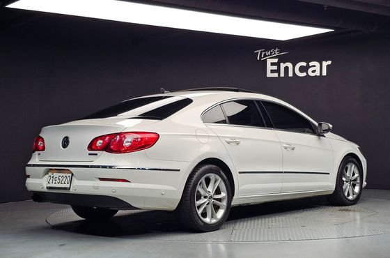 Volkswagen CC 2.0 TDI BlueMotion — пробег 181 986 км — фото 2 из 5
