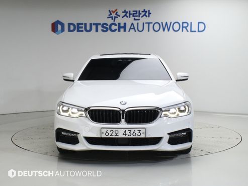 BMW 5-Series 530i xDrive M Sport Package Plus — пробег 126 000 км — фото 1 из 5