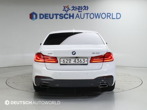 BMW 5-Series 530i xDrive M Sport Package Plus — пробег 126 000 км — фото 3 из 5