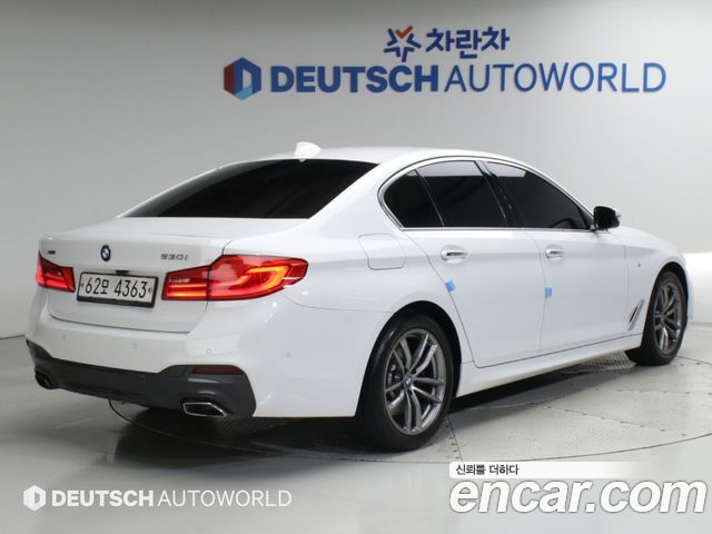 BMW 5-Series 530i xDrive M Sport Package Plus — пробег 126 000 км — фото 4 из 5