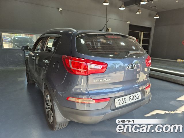 Kia Sportage Diesel 2WD TLX Deluxe — пробег 196 520 км — фото 4 из 5