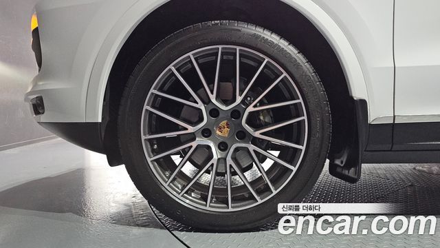 Porsche Cayenne 3.0 — пробег 66 179 км — фото 5 из 5