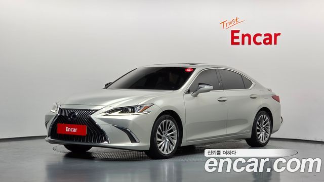 Lexus ES Limited — пробег 97 876 км — фото 1 из 5