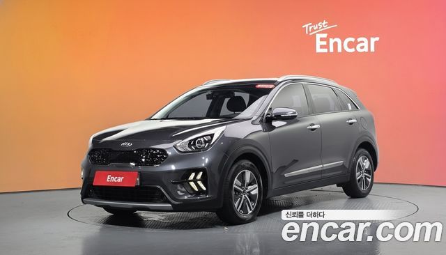 Kia Niro 1.6 HEV Prestige — пробег 64 592 км — фото 1 из 5