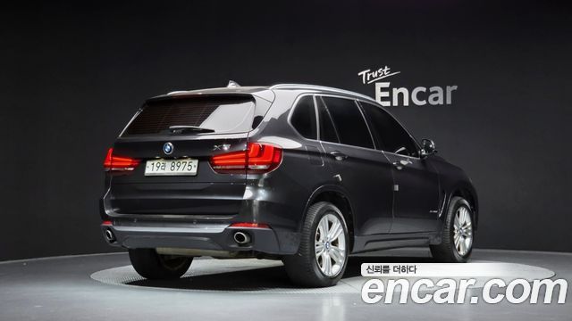 BMW X5 xDrive 30d — пробег 106 833 км — фото 2 из 5