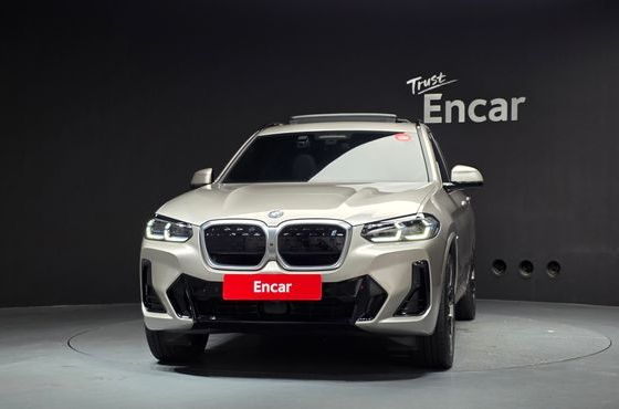 BMW iX3 M Sports — пробег 9 437 км — фото 3 из 5