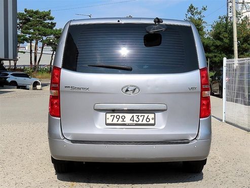 Hyundai Starex Wagon 12-Seater Smart — пробег 86 900 км — фото 4 из 5