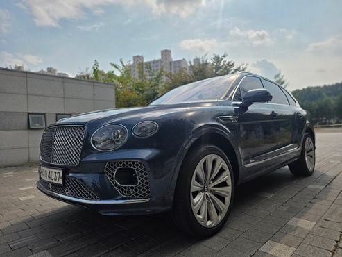 Bentley Bentayga 4.0 V8 Azure — пробег 24 308 км — фото 2 из 5