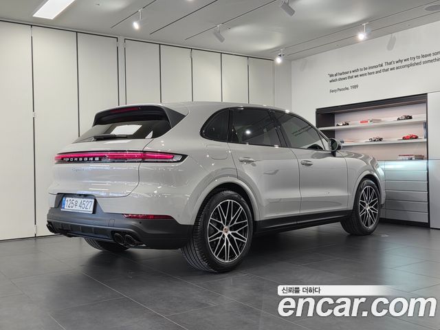 Porsche Cayenne 3.0 — пробег 832 км — фото 2 из 5