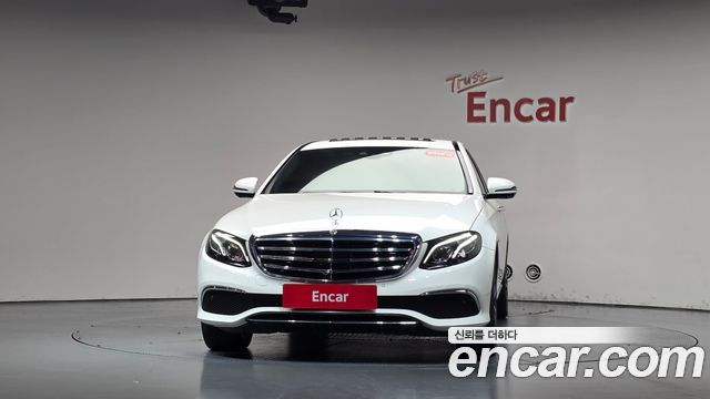 Mercedes-Benz E-Class E300e 4MATIC Exclusive — пробег 63 077 км — фото 3 из 5