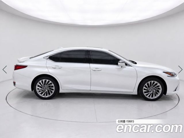 Lexus ES Executive — пробег 41 238 км — фото 3 из 3