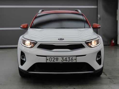 Kia Stonic 1.4 Prestige — пробег 69 769 км — фото 2 из 5