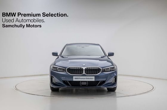 BMW 3-Series 320i — пробег 9 730 км — фото 3 из 5