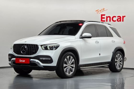 Mercedes-Benz GLE-Class GLE300d 4MATIC — пробег 73 604 км — фото 1 из 5