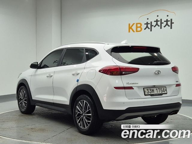 Hyundai Tucson Diesel 2.0 2WD Premium — пробег 101 000 км — фото 2 из 5