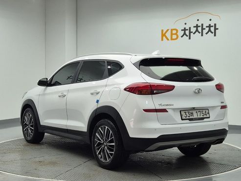 Hyundai Tucson Diesel 2.0 2WD Premium — пробег 101 000 км — фото 2 из 5