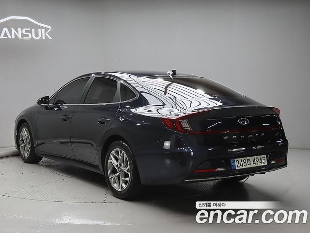 Hyundai Sonata 2.0 Premium Family — пробег 68 450 км — фото 2 из 5