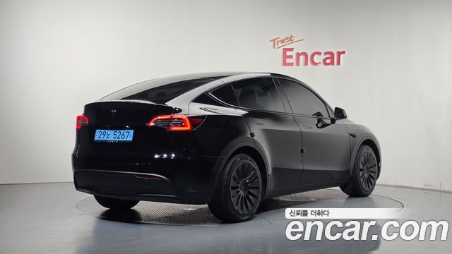 Tesla Model Y RWD — пробег 78 141 км — фото 2 из 5