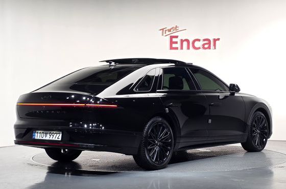 Hyundai Grandeur Calligraphy — пробег 15 051 км — фото 2 из 5