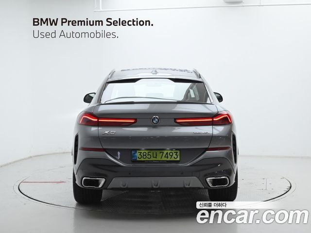 BMW X6 xDrive40i M Sport — пробег 4 154 км — фото 4 из 5