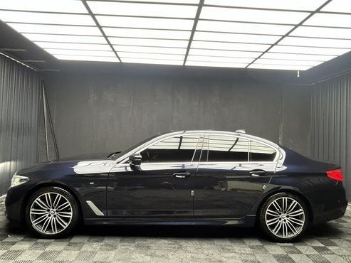 BMW 5-Series 530i xDrive M Sport Package Plus — пробег 129 442 км — фото 3 из 5