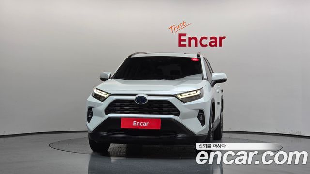 Toyota RAV4 2.5 2WD Hybrid XLE — пробег 33 795 км — фото 3 из 5