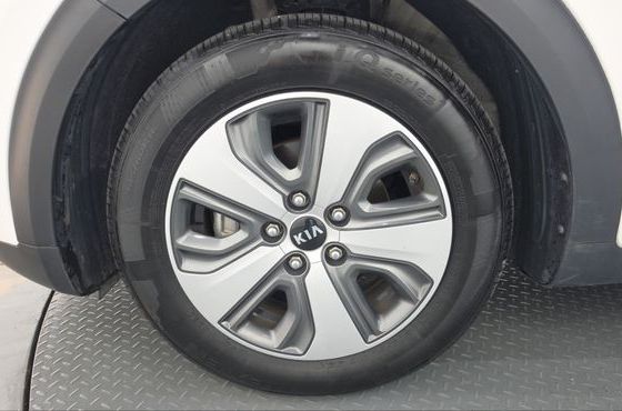 Kia Niro Prestige — пробег 124 357 км — фото 5 из 5