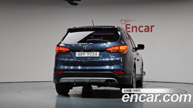 Hyundai Santafe Diesel(e-VGT) 2.0 4WD Premium — пробег 173 096 км — фото 4 из 5
