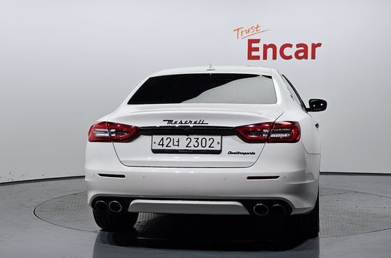 Maserati Quattroporte 3.0 V6 Granlusso — пробег 117 568 км — фото 4 из 5