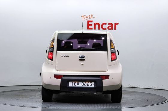 Kia Soul Gasoline 1.6 Smart — пробег 84 297 км — фото 4 из 5