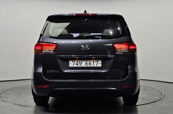 Kia Carnival 11-seater Prestige — пробег 90 321 км — фото 4 из 5