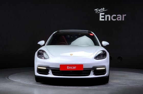 Porsche Panamera 2.9 AWD E-Hybrid — пробег 55 614 км — фото 3 из 5