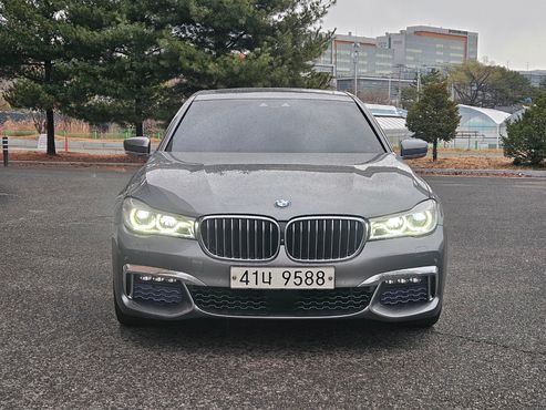 BMW 7-Series 740Li xDrive M Sport Package — пробег 131 612 км — фото 2 из 5