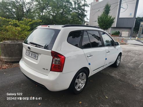 Kia Carens LPI 2.0 GLX High-Deluxe — пробег 126 128 км — фото 3 из 5
