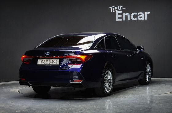Toyota Avalon 2.5 Hybrid — пробег 44 492 км — фото 2 из 5