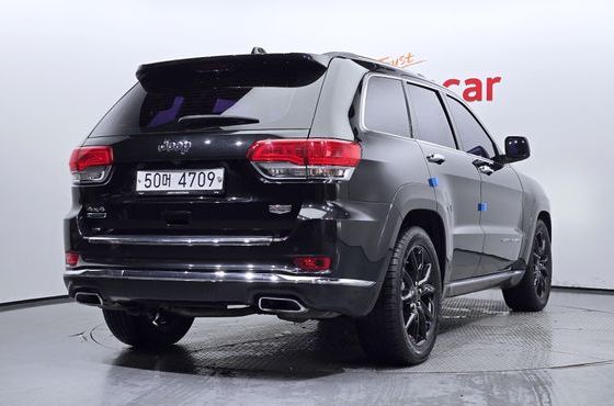 Jeep Cherokee 3.0 Diesel Overland Summit WK2 — пробег 77 993 км — фото 2 из 5