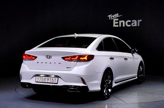 Hyundai Sonata 2.0 Turbo Exclusive — пробег 157 831 км — фото 2 из 5