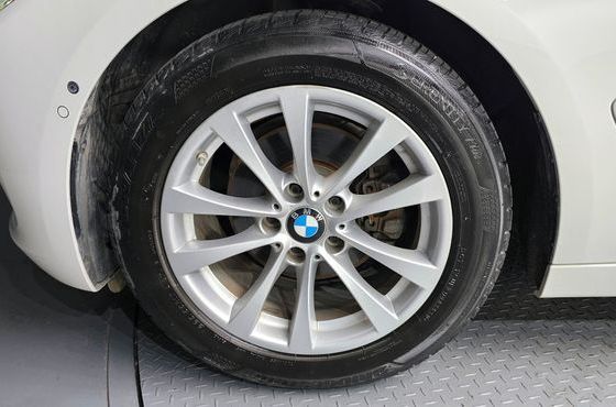 BMW Gran Turismo GT 320d Premium — пробег 102 111 км — фото 5 из 5