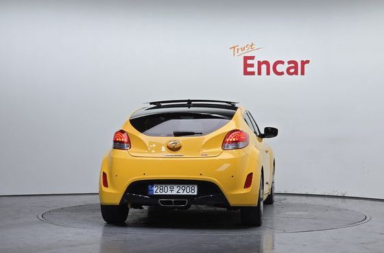Hyundai Veloster DCT Pack — пробег 118 638 км — фото 4 из 5