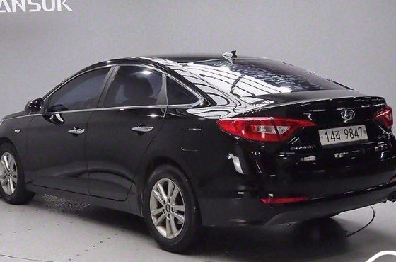 Hyundai Sonata 2.0 Style — пробег 188 000 км — фото 3 из 5