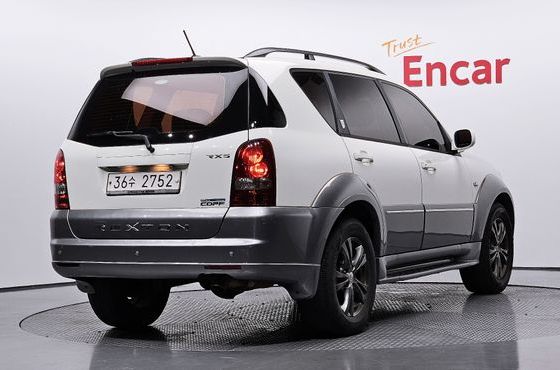 Ssangyong Rexton 4WD RX4 Brown Edition — пробег 224 829 км — фото 2 из 5