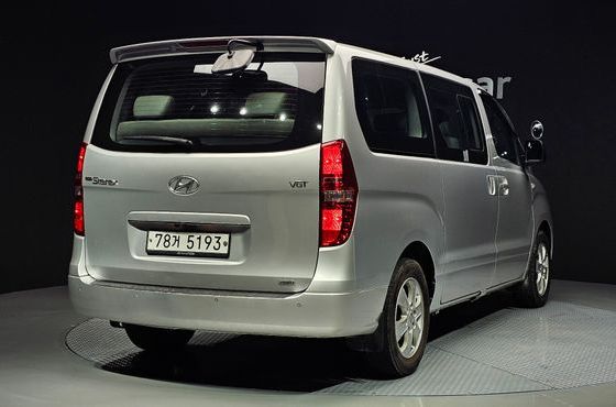 Hyundai Starex 4WD 12-Seater Wagon CVX Luxury — пробег 63 638 км — фото 2 из 5