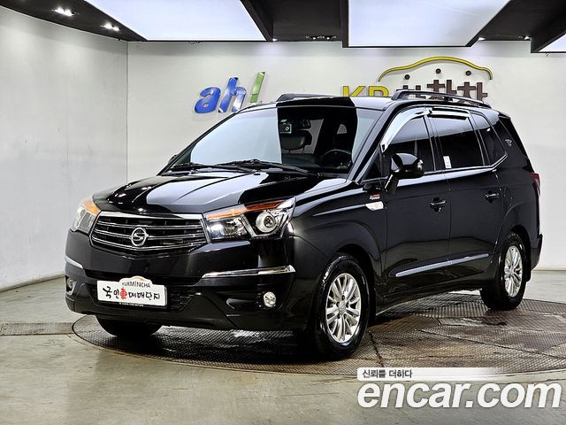 Ssangyong KORANDO 4WD LT 11-seater — пробег 163 991 км — фото 1 из 5
