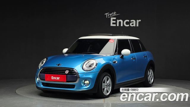 Mini Cooper 5Door Mid 3rd — пробег 135 269 км — фото 1 из 5