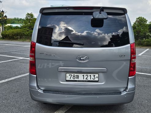 Hyundai Starex 12-Seater Wagon CVX Luxury — пробег 135 325 км — фото 4 из 5